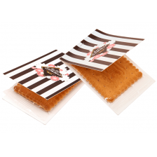 Biscuit in Folded Card 09.39